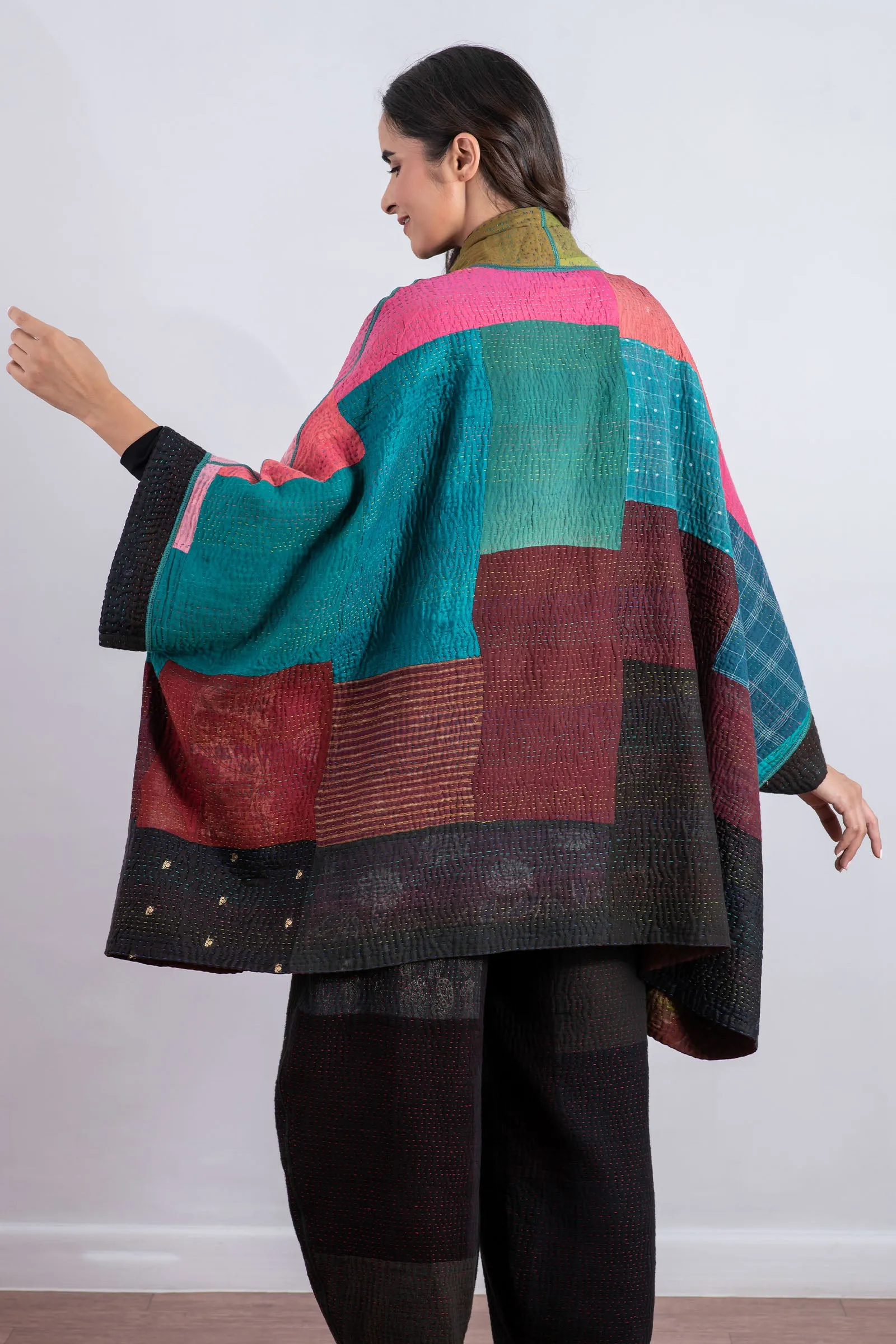 BAGH PRINT KANTHA DOUBLE COLLAR PONCHO