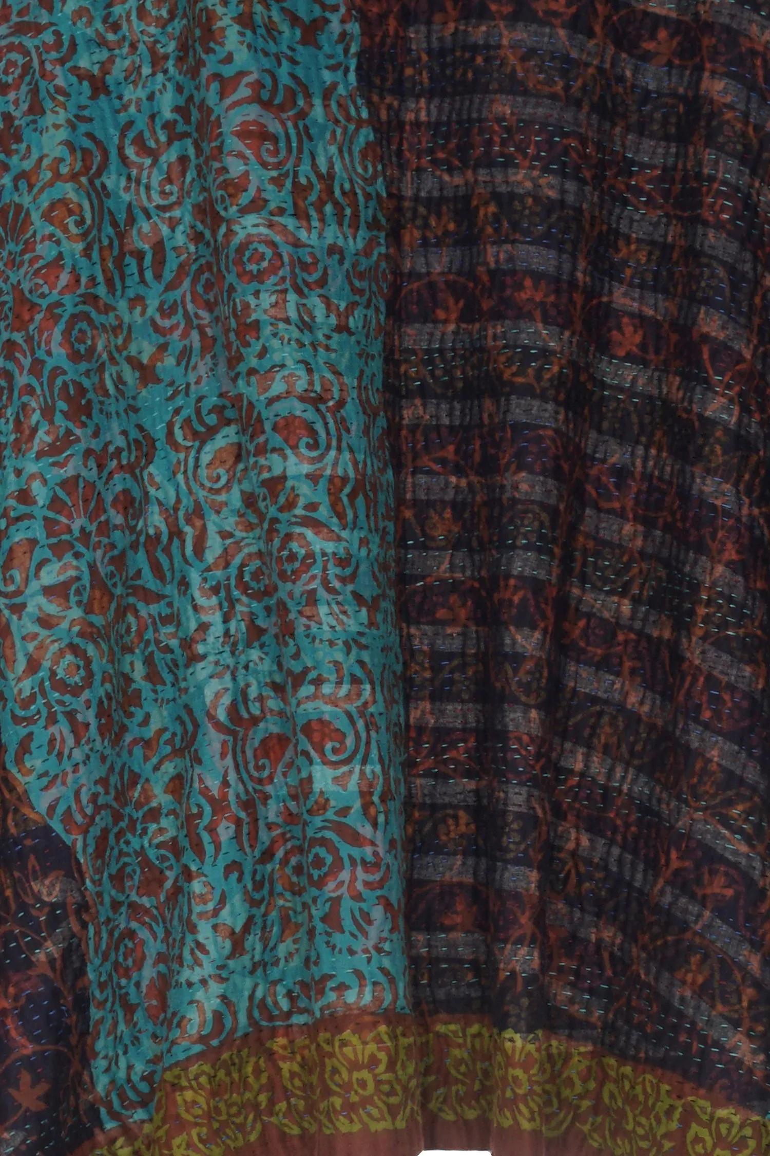 BAGH PRINT KANTHA DOUBLE COLLAR PONCHO