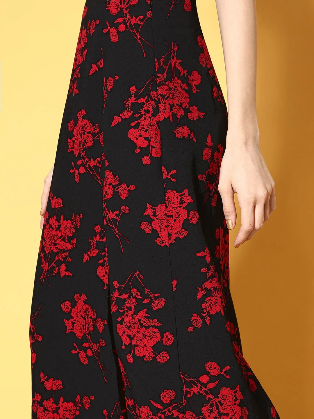 Berrylush Women Black & Red Floral Printed Thigh-High Slit Flared A-Line Midi Skirt