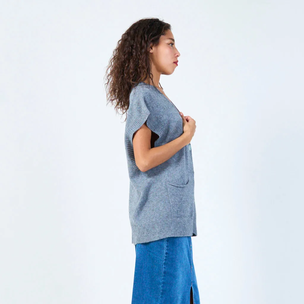 Buttoned v-neck sleeveless knit vest with pockets wholesale