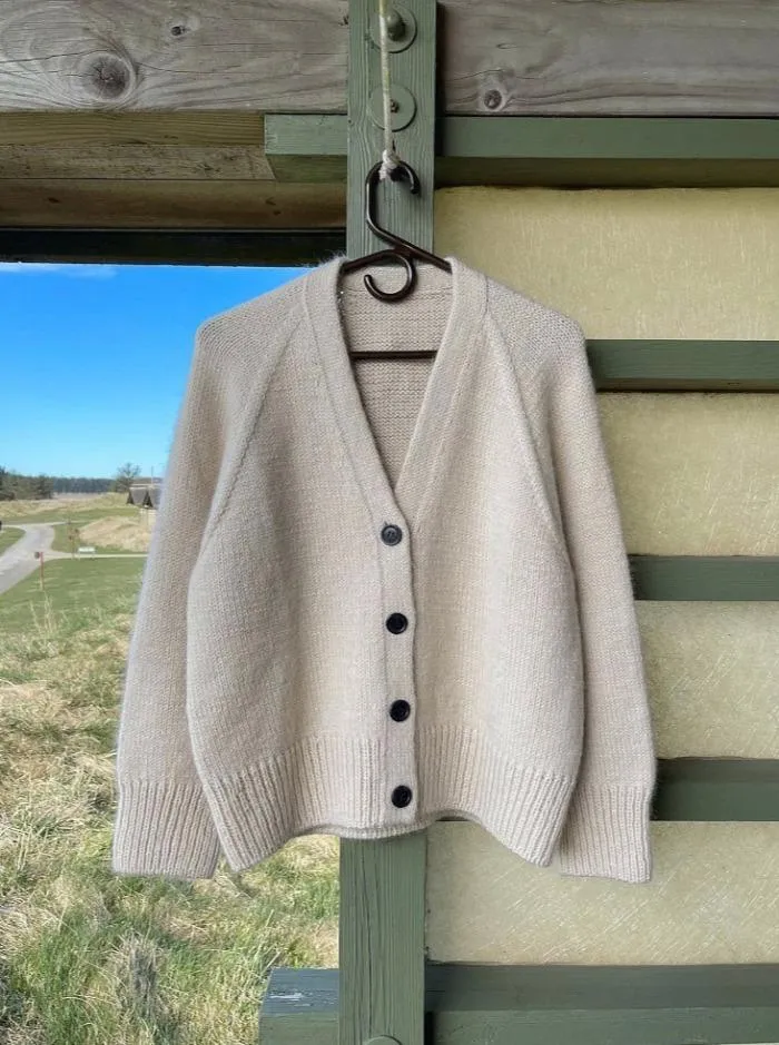 Champagne Cardigan by PetiteKnit, No 1   Silk mohair kit