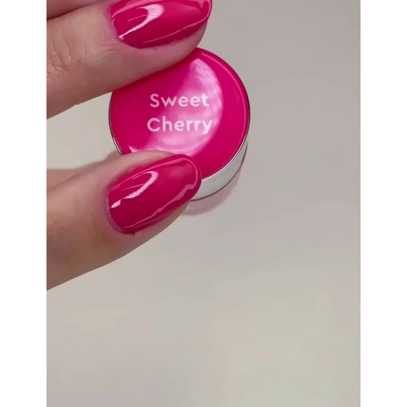 Le Mini Macaron - Gel Polish - Sweet Cherry