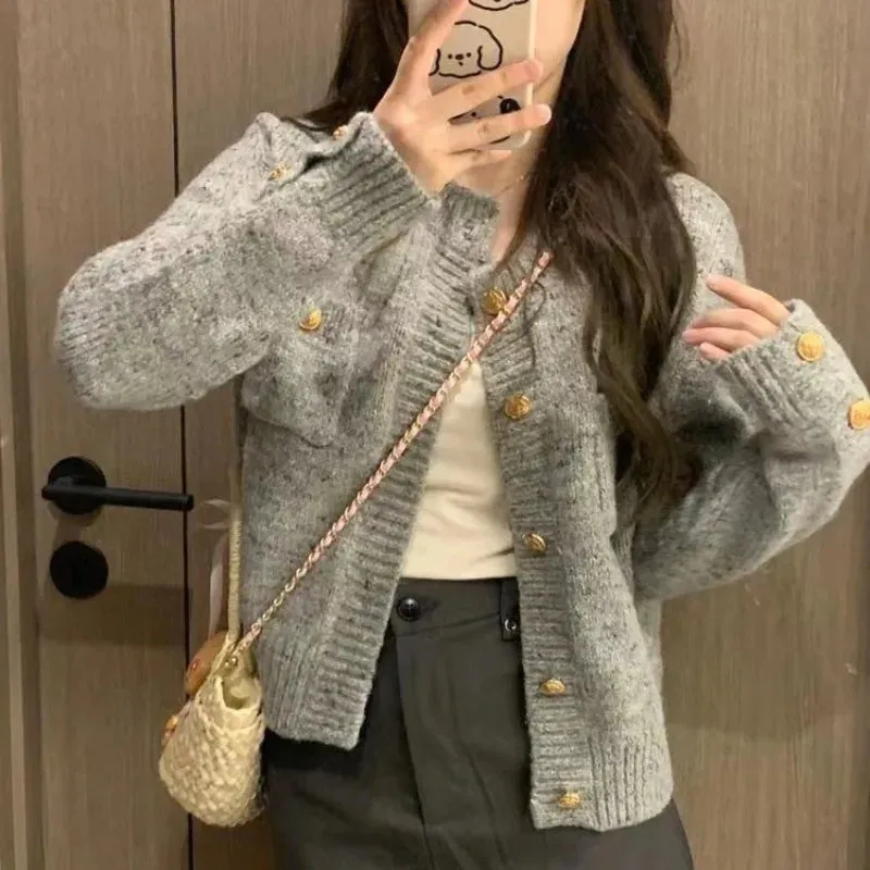 O-Neck Knitted Cardigan Women Light Gray Gold Button Sweater Cardigan Female Long Sleeved Knitted Loose Cardigan Autumn Winter