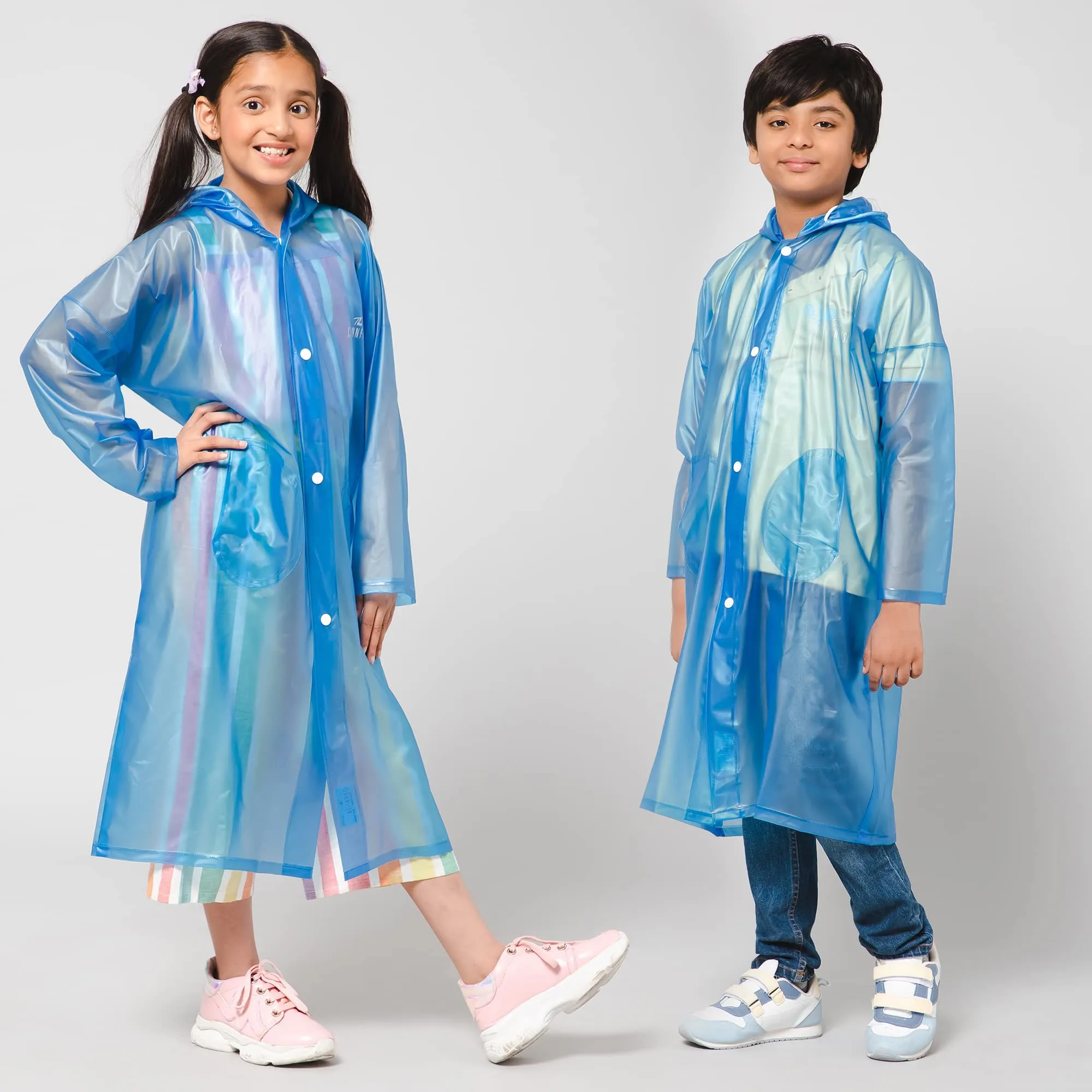 THE CLOWNFISH Storm Shield Series Unisex Kids Waterproof Single Layer PVC Longcoat/Raincoat with Adjustable Hood. Age-5-6 Years (Dark Blue)