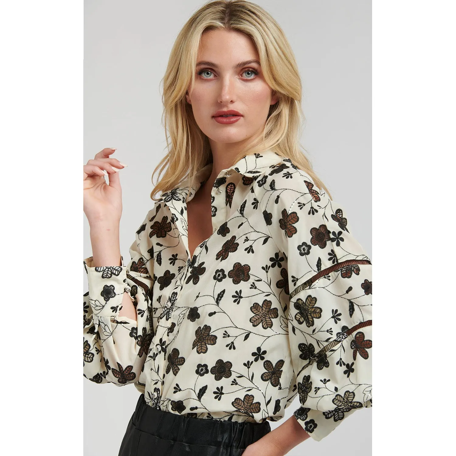 Top Charlotte Embroidered Shirt - Natural Black