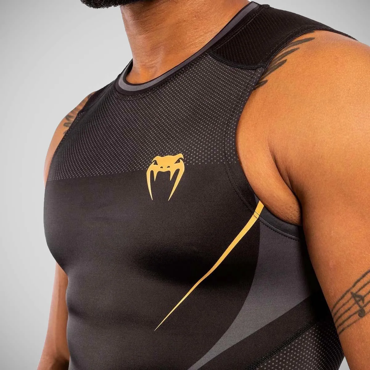 Venum Athletics Sleeveless Rash Guard Black/Gold